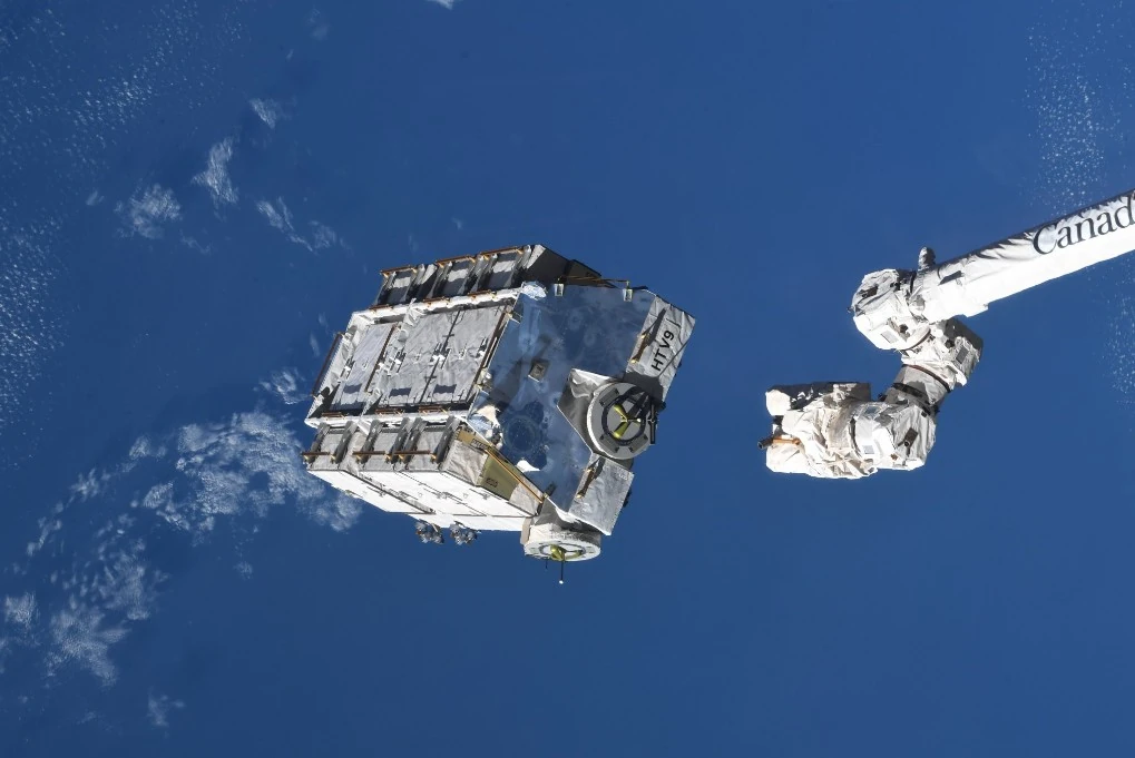 Largest object ever jettisoned from ISS to make uncontrolled re-entry this week march 2024 bg