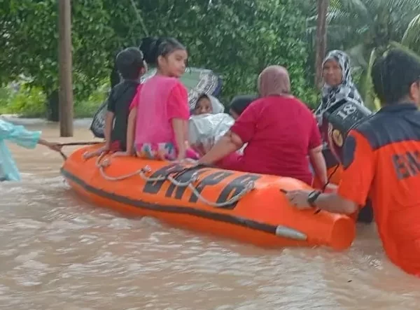 Torrential rains in West Sumatra cause destructive landslides, fatal floods, Indonesia March 2024