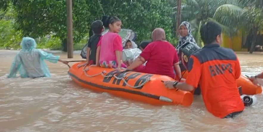 Torrential rains in West Sumatra cause destructive landslides, fatal floods, Indonesia March 2024
