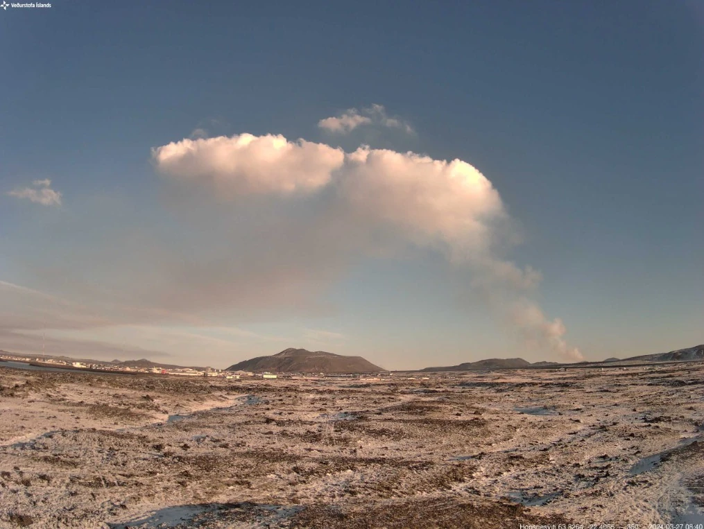 photo showing gas plume rising in reykjanes peninsula on march 27 2024