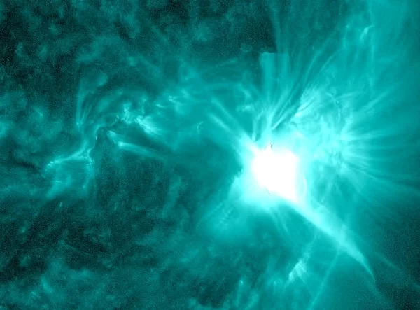 Strong X1.1 solar flare erupts from AR 3615