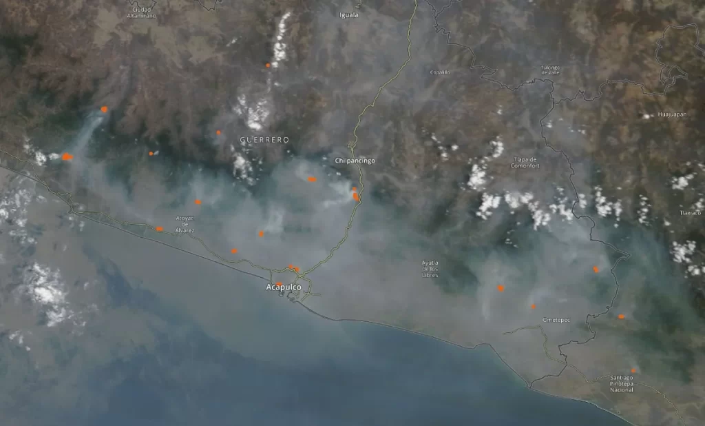 acapulco guerrero smoke from wildfires april 24 2024 bg