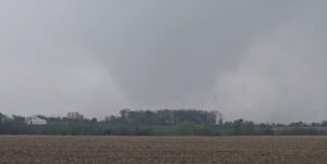 Tornado outbreak in Midwest: SPC reports at least 17 tornadoes, 10 in Iowa and 4 in Nebraska