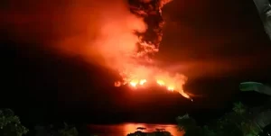 Multiple high-level eruptions at Ruang volcano force evacuation of entire island, Indonesia