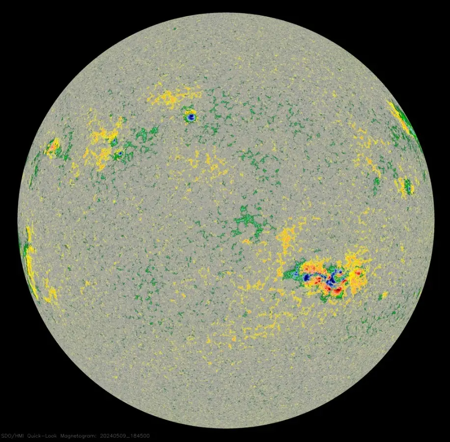 sunspots on may 9 2024 hmi colorized