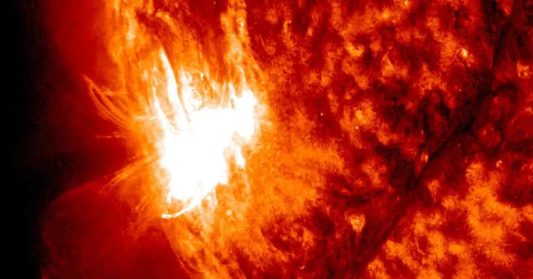 x1.4 solar flare may 29 2024 sdo aia 304