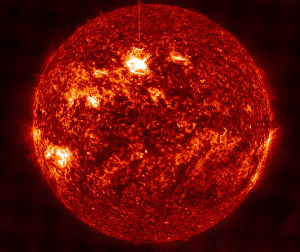 x1.6 solar flare may 3 2024 sdo aia 304 bg