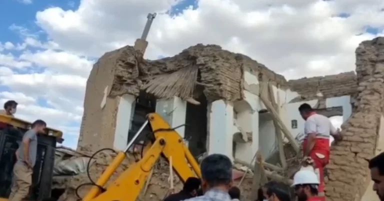 4 dead, over 120 injured after M4.9 earthquake hits northeast Iran june 18 2024