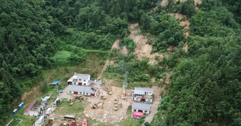 Central China floods and landslides leave 8 dead, many affected june 23 2024