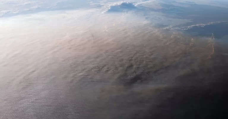 ash plume from hunga tonga hunga haapai volcano eruption on january 16 2024 nasa