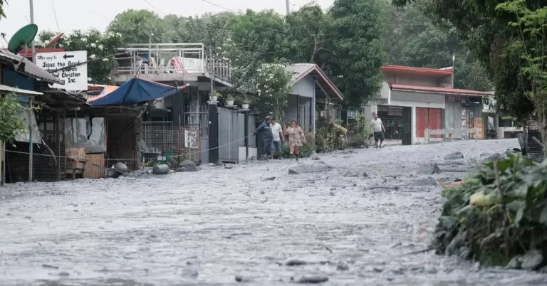 lahar kanlaon volcano june 5 2024