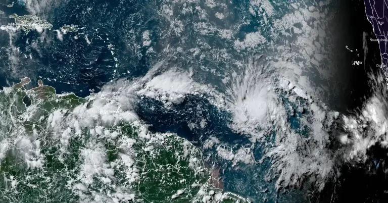 tropical cyclone beryl forming - image at 1940 utc on june 28 2024 goes-east