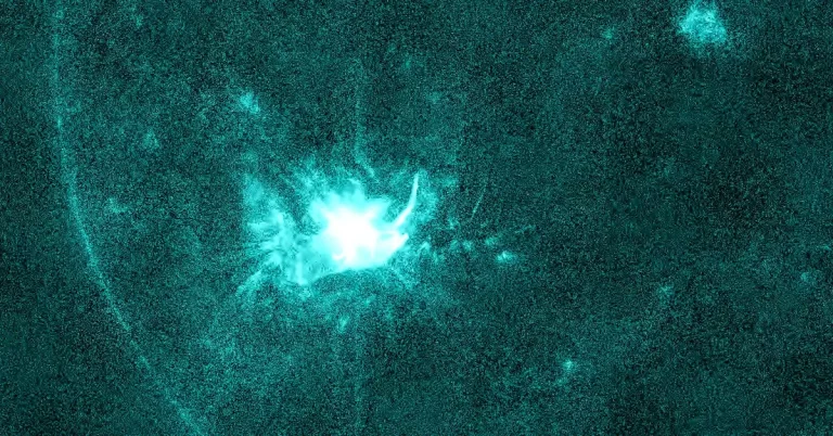 x1.4 solar flare june 1 2024 sdo aia 131
