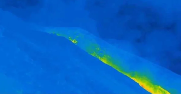 New effusive phase, intense spattering at Stromboli volcano, Italy august 30 2024