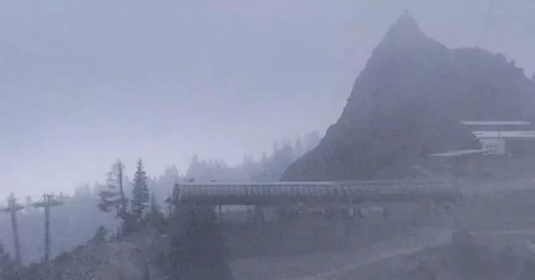 Palisades Tahoe, California sees rare snow in August, causing the closure of Highway 89 2024