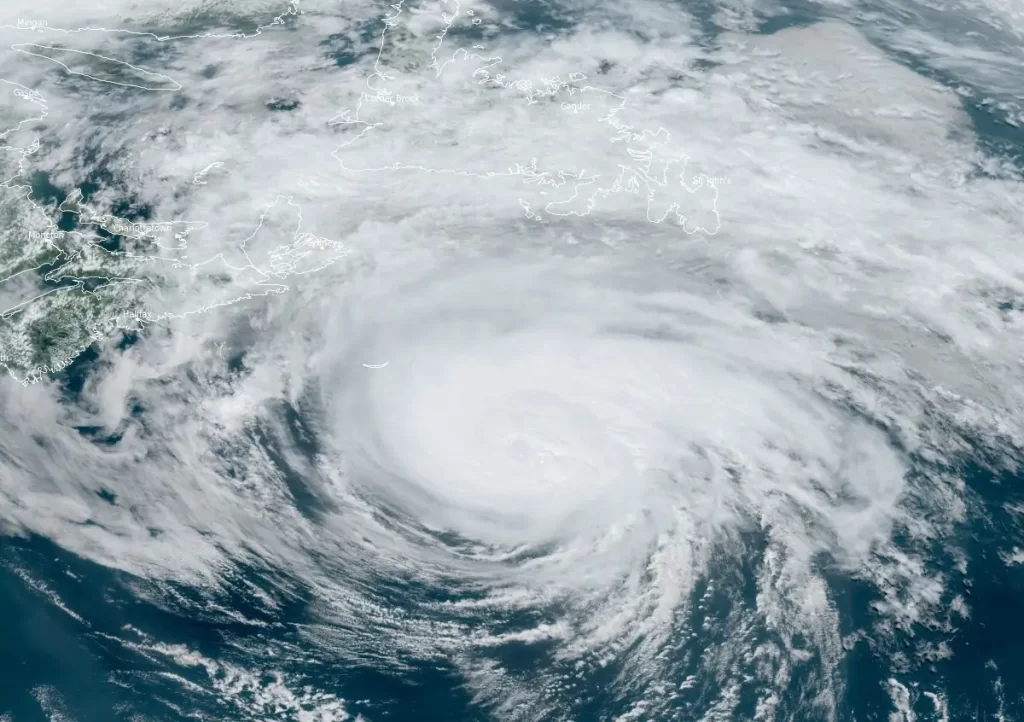 hurricane ernesto at 1650 utc on august 19 2024 bg