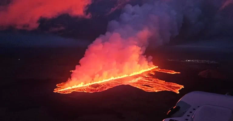 reykjanes eruption at 2200 utc on august 22 2024 f
