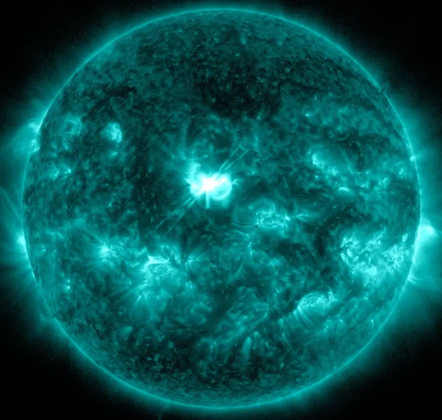 x1.1 solar flare august 14 2024 sdo aia 131 0634utc