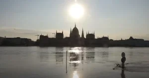 Danube rises by almost 1 m (3.2 feet) in 24 hours reaching the parliament building in Budapest, Hungary