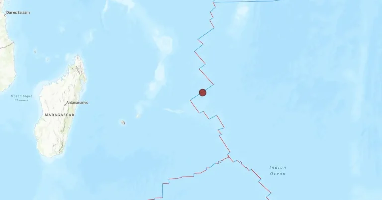 m6.3 earthquake mauritius-reunion region september 26 2024 f