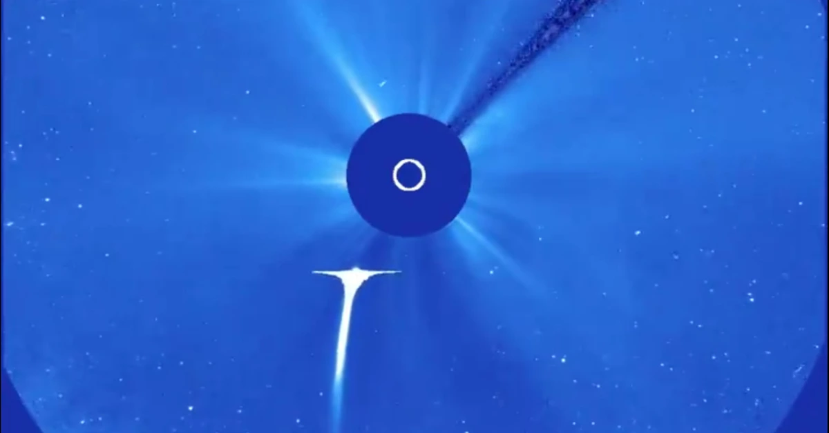 Comet Lovejoy (C/2011 W3) grazing past the Sun in December 2011