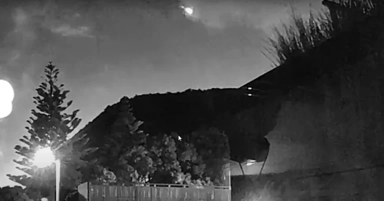 The fireball observed over Wellington, New Zealand on October 27, 2024.