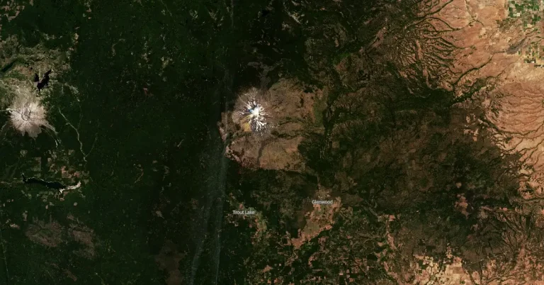 mount adams volcano washington us satellite image october 3 2024 sentinel-2