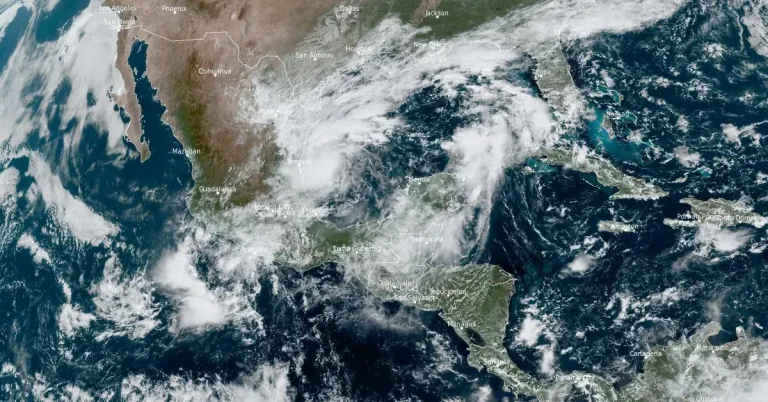 Satellite image of Tropical Storm "Milton" at 16:50 UTC on October 5, 2024. Credit: NOAA/GOES-East, RAMMB/CIRA, The Watchers