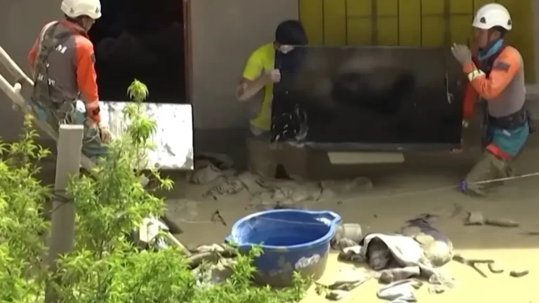 Heavy rains cause severe flooding and landslides in La Paz, Bolivia