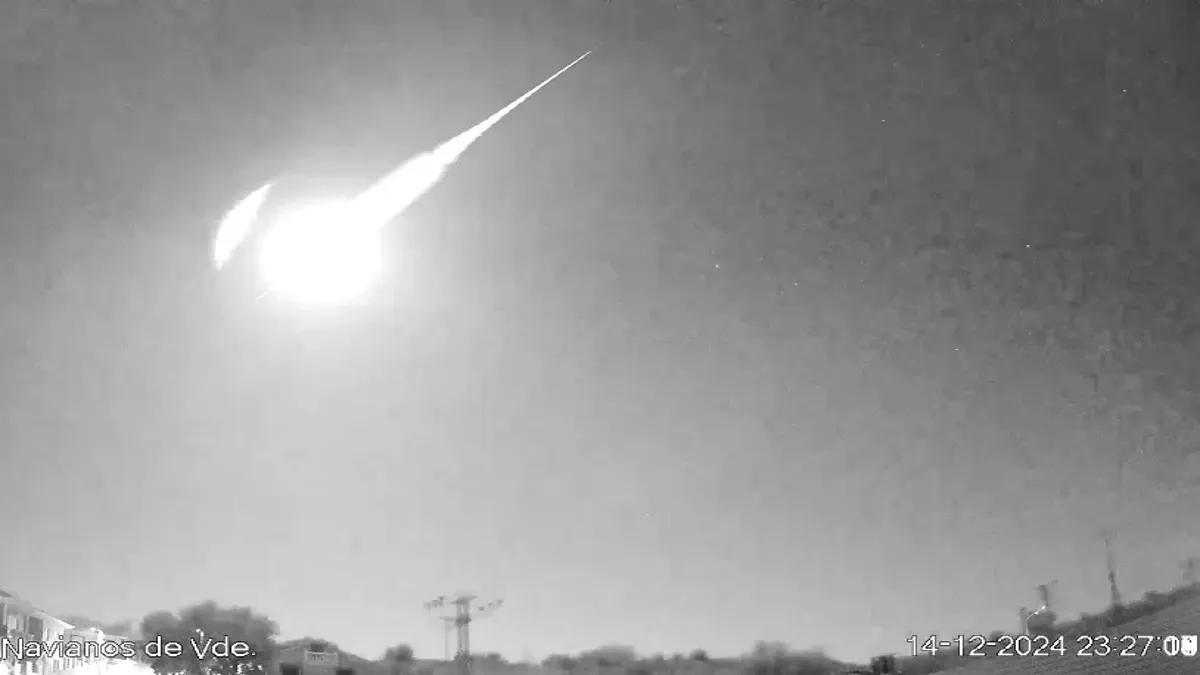 The SPMN141224X bolide recorded from Navianos de Valverde (Miguel A. Furones).