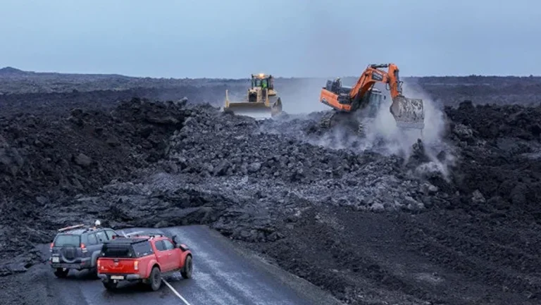 Protective barriers being reinforced around Svartsengi, Iceland