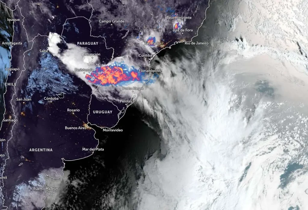 satellite image rio grande do sul with rainfall radar at 0840 utc on december 2 2024 bg