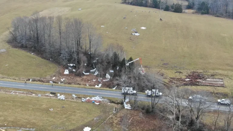EF-1 tornado hits Hart County, Kentucky february 6 2025