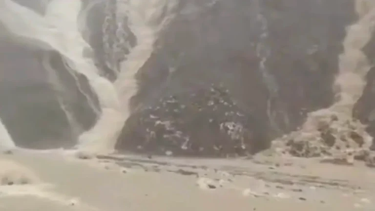 Floods in Farah province on February 25, 2025