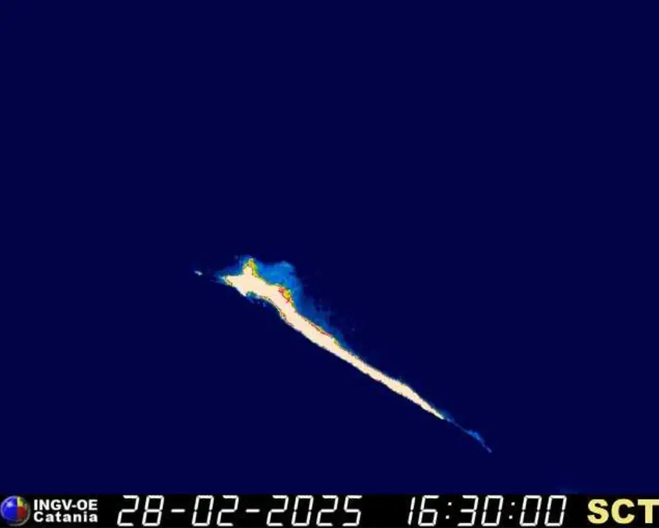 stromboli lava flow 1630 utc february 28 2025