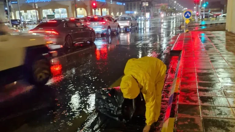 Flash flood in Saudi Arabia on March 6, 2025