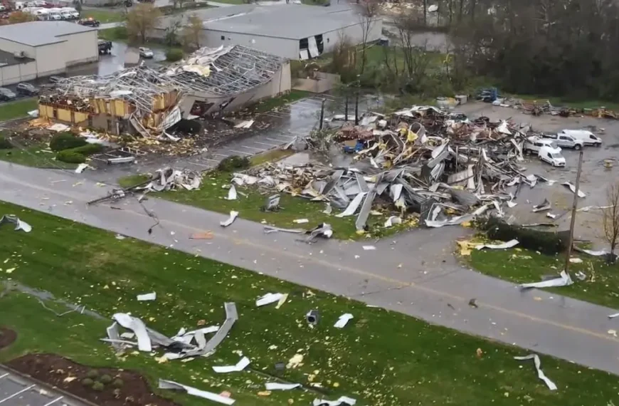 Drone video shows extensive tornado damage in Jeffersontown, Kentucky april 2 2025