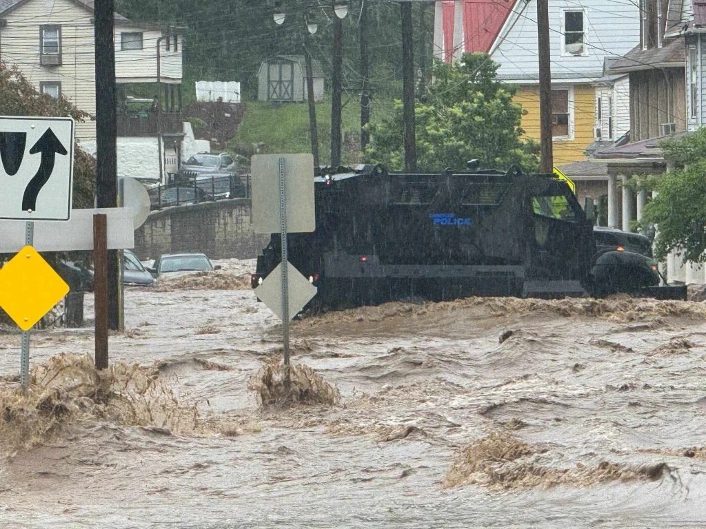 Cumberland Police department responds to Westernport floods on May 13, 2025 1 (1)