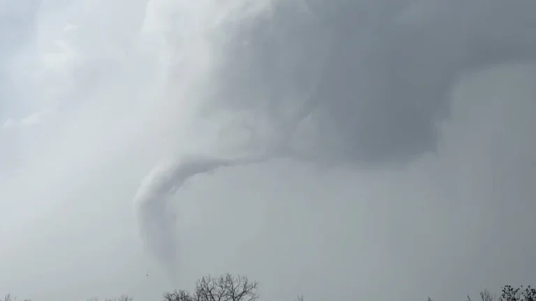 tornado briggs texas may 1 2025