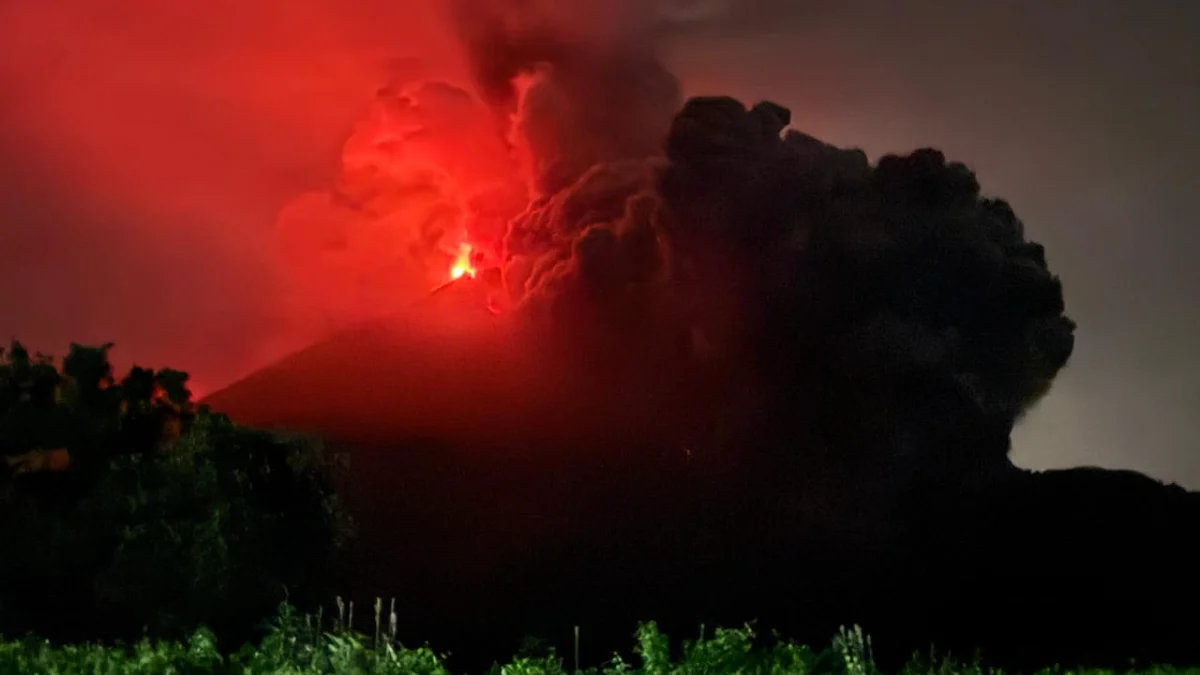 Fuego eruptions on June 4, 2025