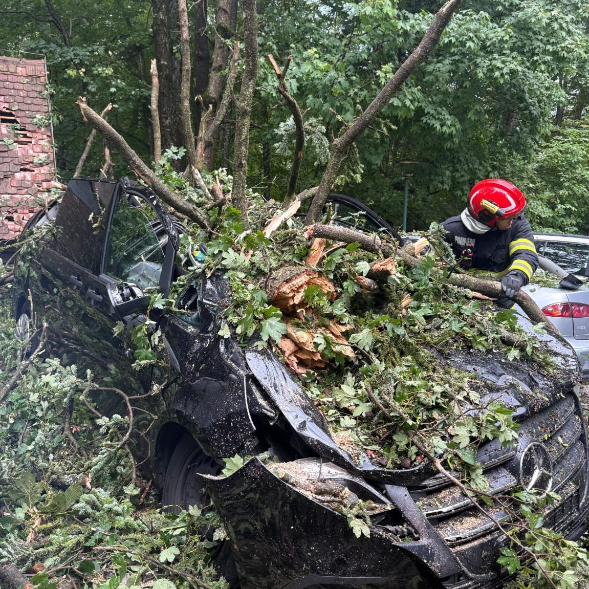Storm damage in Sinaia, Romania on July 9, 2025. Credit: IGSU