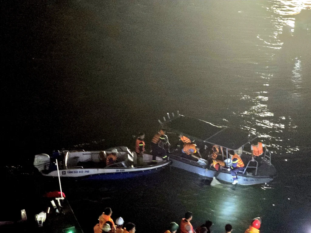 Wonder sea boat capsizes in Ha Long Bay Vietnam on July 19, 2025. Credit: VNA/VNS