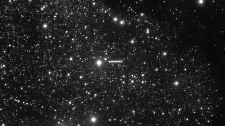 comet 3l ATLAS by ESO VLT july 7 2025