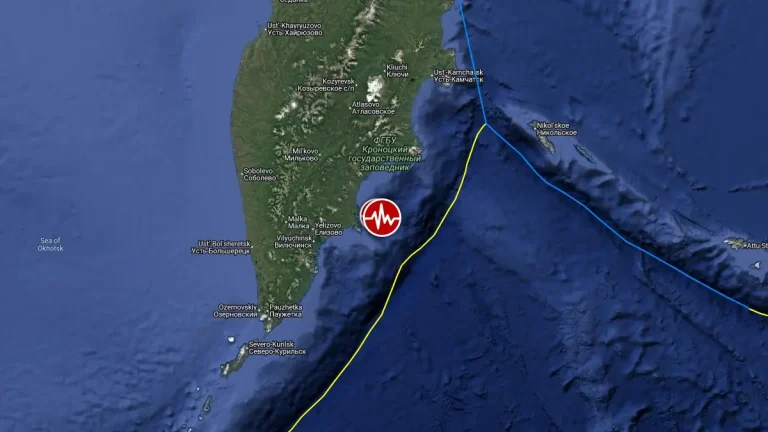epicenter of m7.4 earthquake kamchatka russia july 20 2025