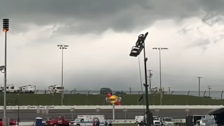 Image credit: Live Storms Media