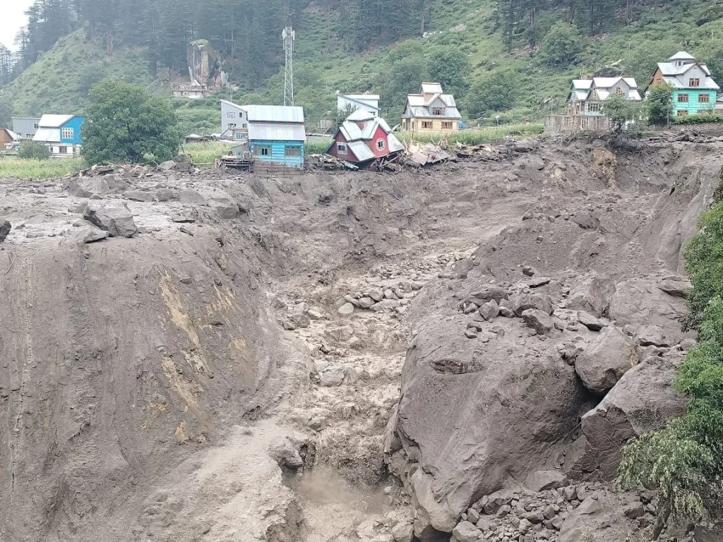 A massive cloudburst has struck the Chishoti area in Jammu & Kashmir’s Kishtwar, along the route to the Machail Mata Yatra.