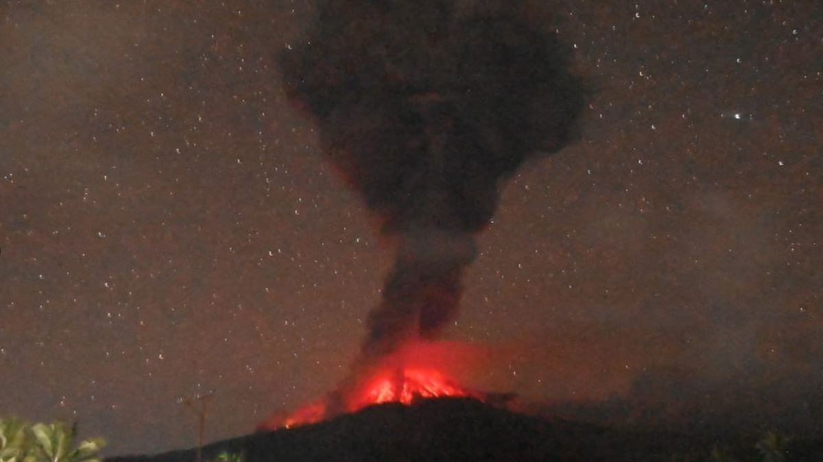Mount Lewotobi Laki-laki on August 17, 2025. MAGMA Indonesia