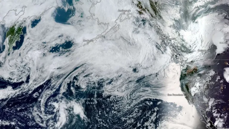 pacific ocean satellite image 0120 utc august 14 2025