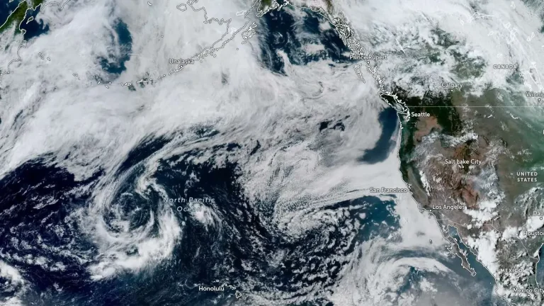 pacific ocean satellite image 2330 utc on august 12 2025 noaa goes-west