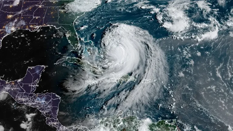 Satellite image of Hurricane Erin at 11:40 UTC on August 19, 2025